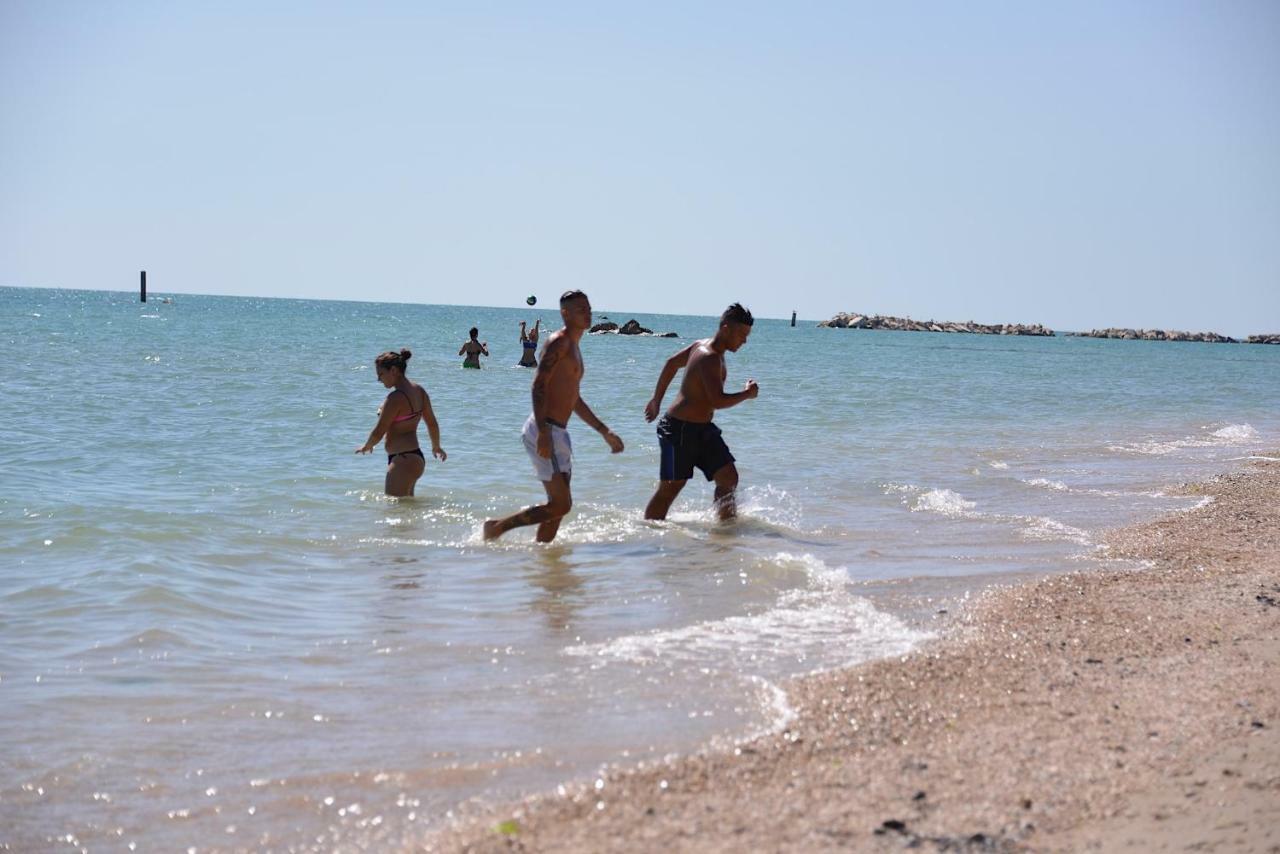 Camping Tre Archi Lido di Fermo Extérieur photo